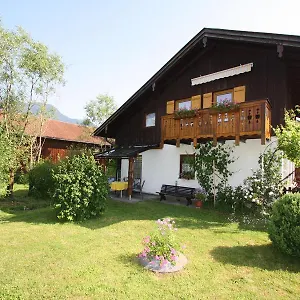 Apartment Bachbauernhof, Bayerisch Gmain
